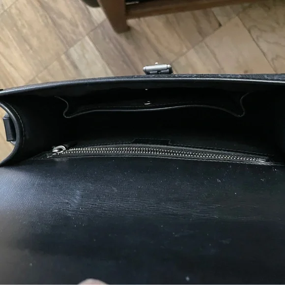 Gucci Black Shoulder Bag - Picture 13 of 13
